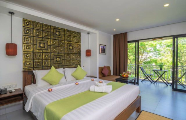 Deluxe King Balcony Pool View (Special Deal)